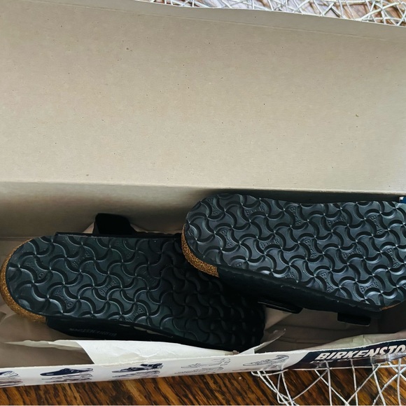 Birkenstock  Kids Size 8-8.5  Arizona Black Sandals. NWB - Picture 2 of 4